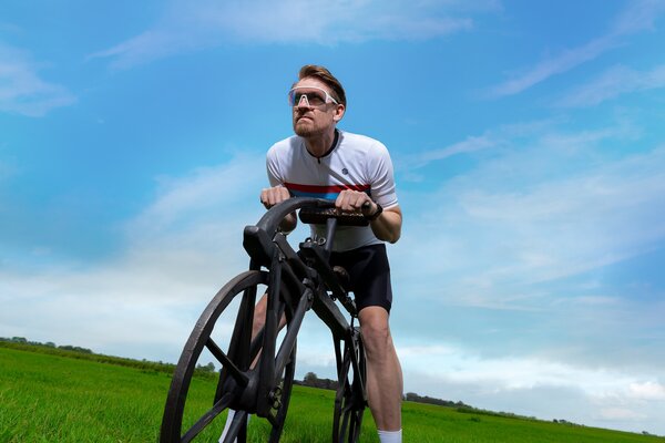 Vanaf 24 januari te zien: Fietslân | De eerste 100 jaar