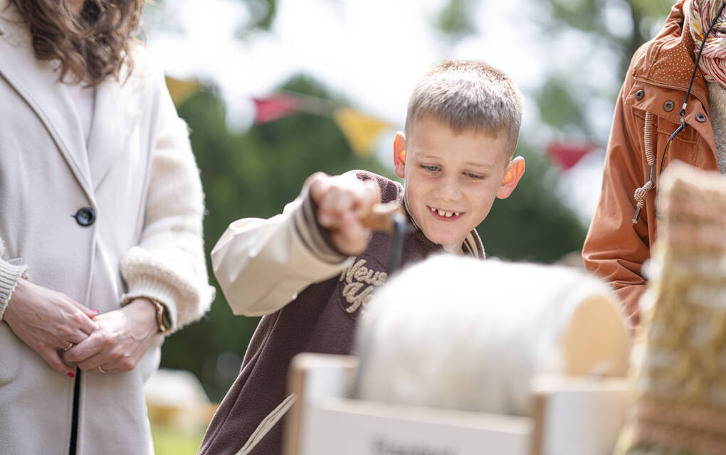 25 mei (Tweede Pinksterdag): Makersmarkt in de Martenatuin