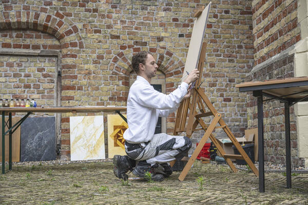 25 mei (Tweede Pinksterdag): Makersmarkt in de Martenatuin